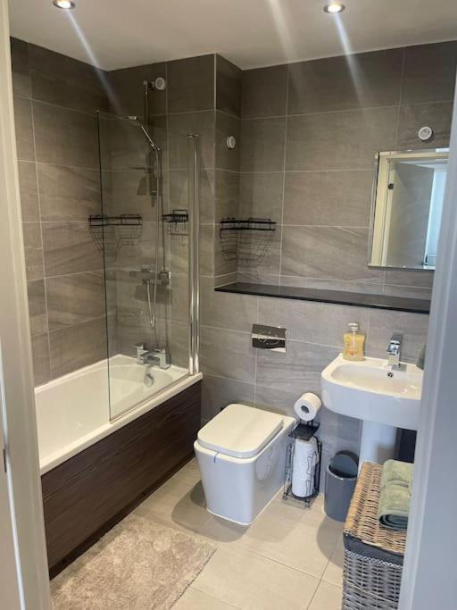 Peaceful 2Br Hideout With Instant Self Check-In At Kelham Island Retreat Apartment Sheffield Exterior photo
